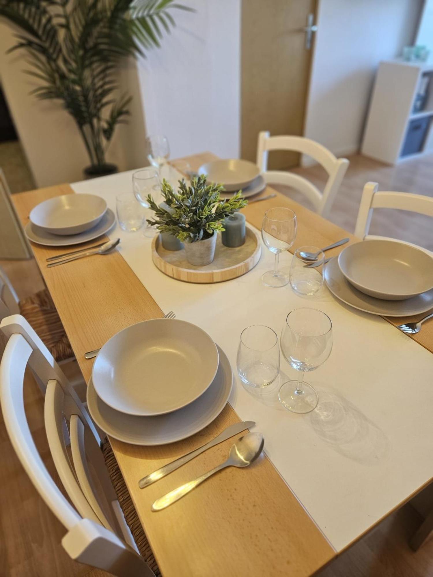 Schoene Ferienwohnung Ueber Den Daechern Von プラウエン エクステリア 写真